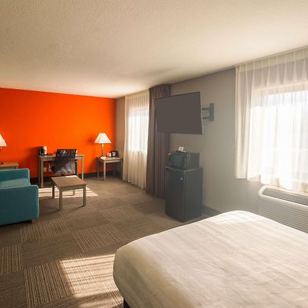 Quality Inn & Suites Hammond Near I-8090 المظهر الخارجي الصورة
