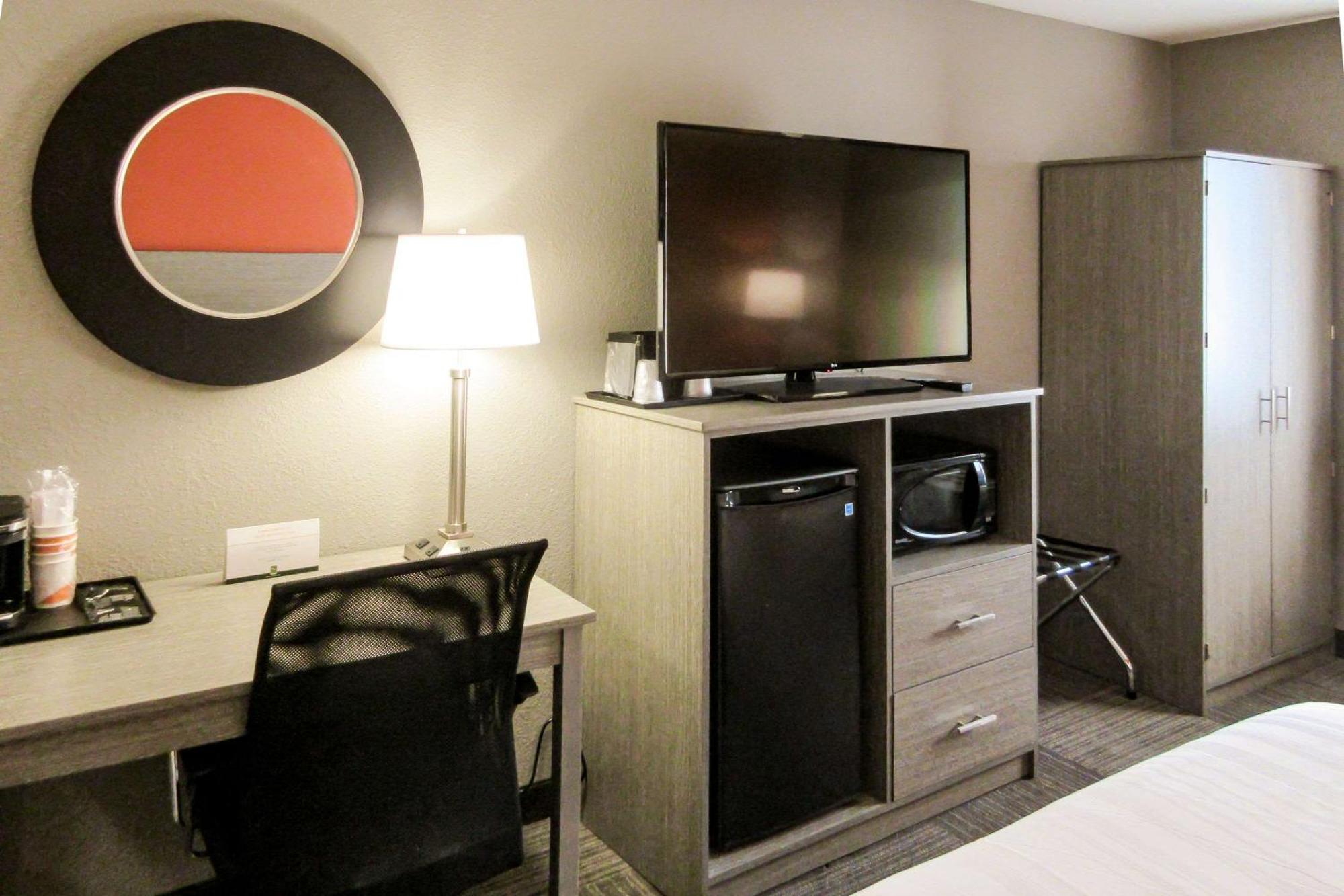 Quality Inn & Suites Hammond Near I-8090 المظهر الخارجي الصورة