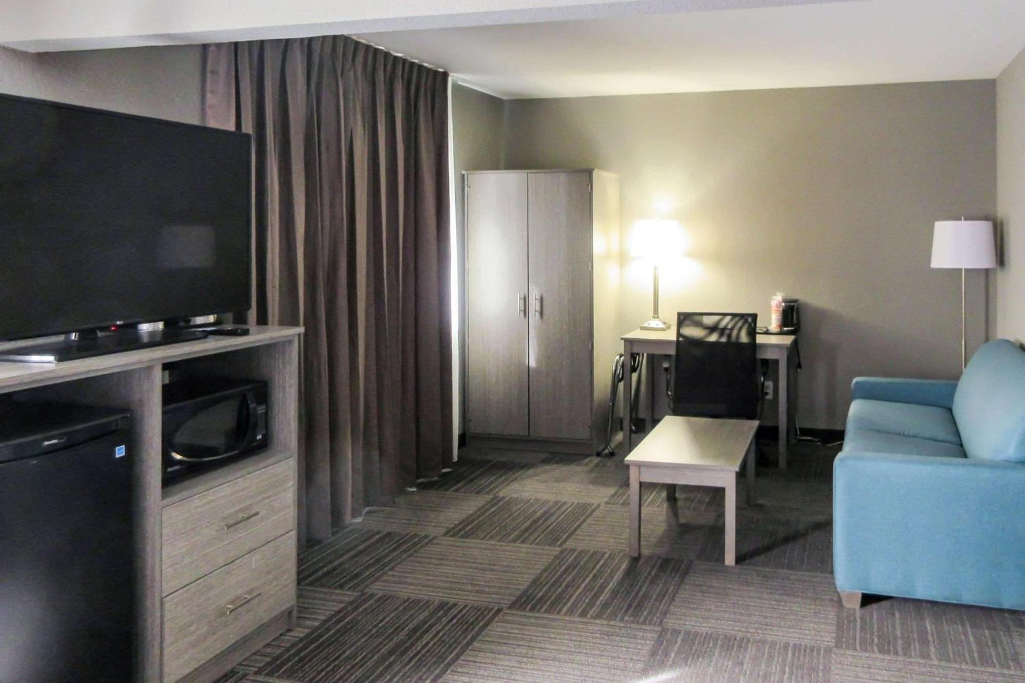 Quality Inn & Suites Hammond Near I-8090 المظهر الخارجي الصورة